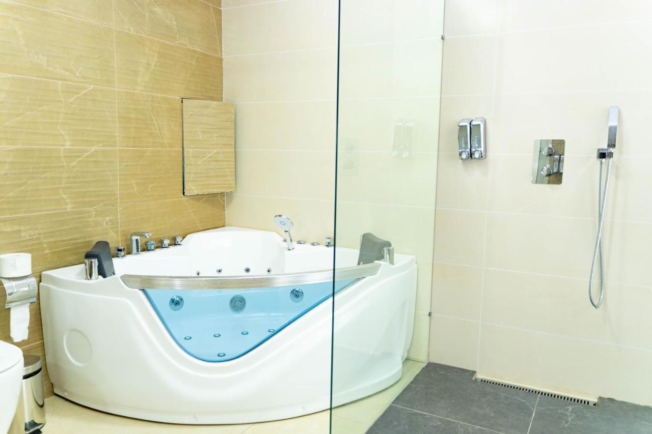 Hotel Reikartz Bahor Bukhara Esterno foto
